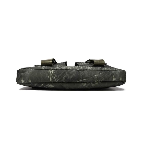 Nike Pocket Tote - Printed Camo Bag - Picture 11 of 12